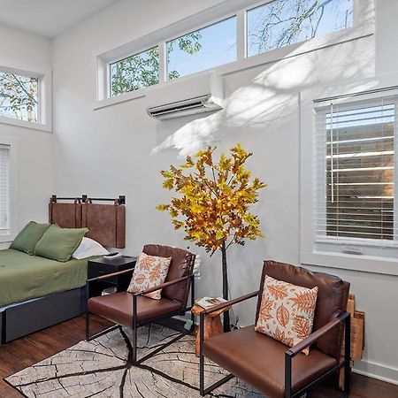 ローリー The Acorn - Tiny House In Historic Oakwoodヴィラ エクステリア 写真